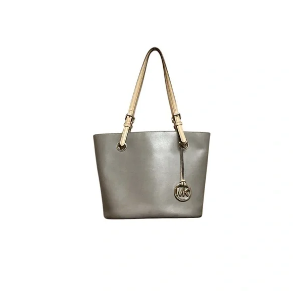 MICHAEL, MICHAEL KORS GENTLY USED GRAY SHOULDER BAG - Picture 1 of 6